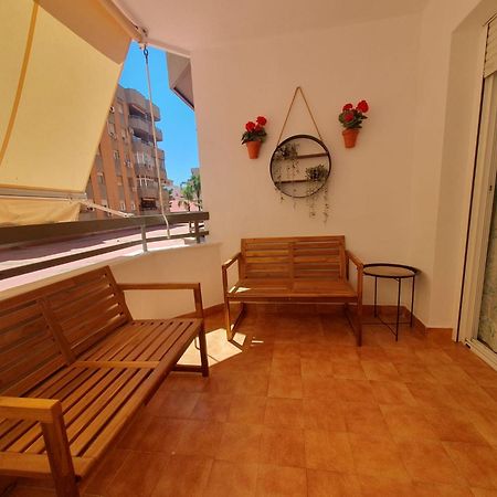 Estacion Del Mar Apartment Malaga Exterior photo