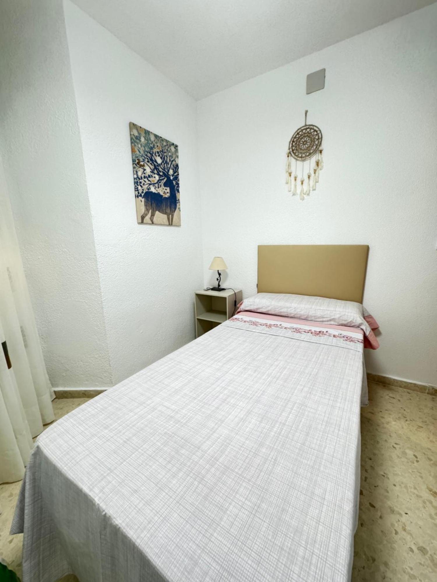 Estacion Del Mar Apartment Malaga Exterior photo